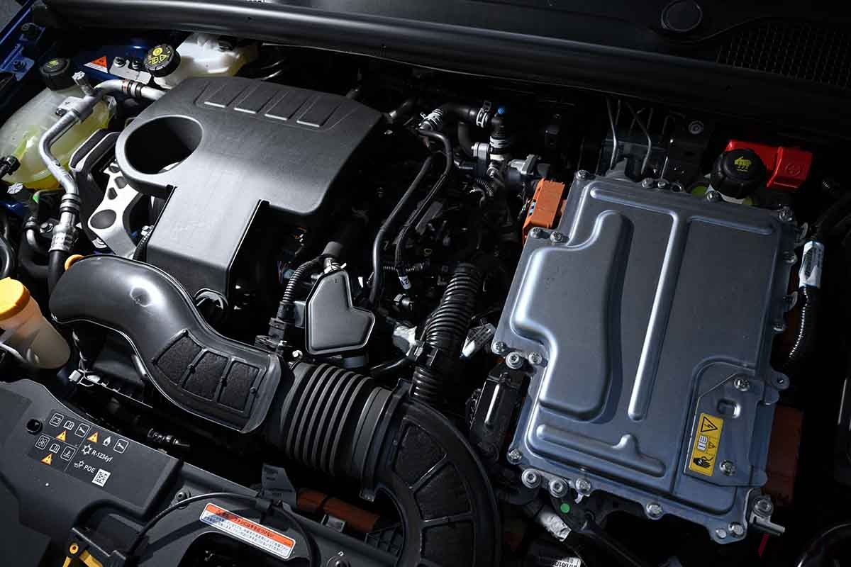 ルノー「ルーテシア」。ハイオクガソリン指定だ