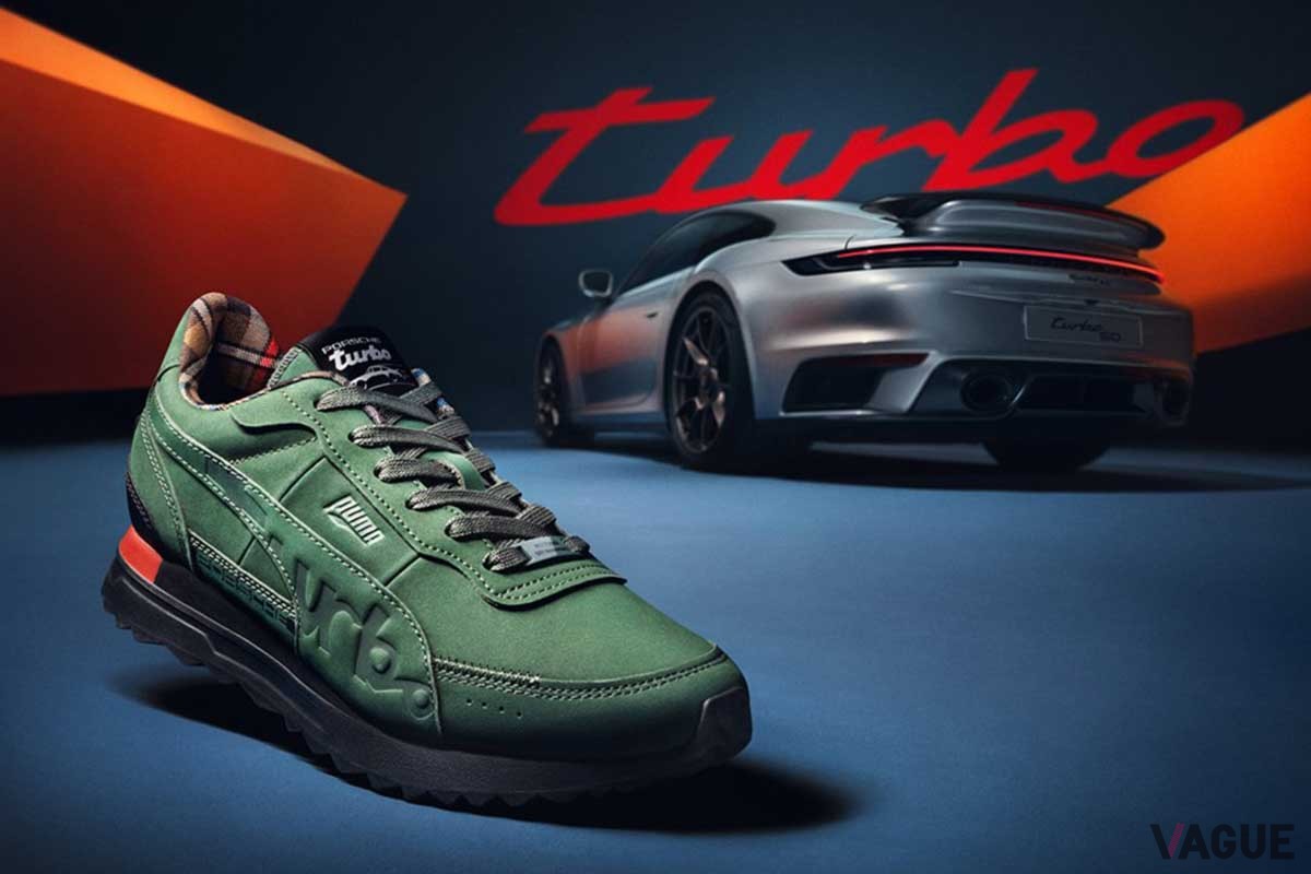 ポルシェ「911ターボ」生誕50周年を記念した、ポルシェ×プーマの限定スニーカー