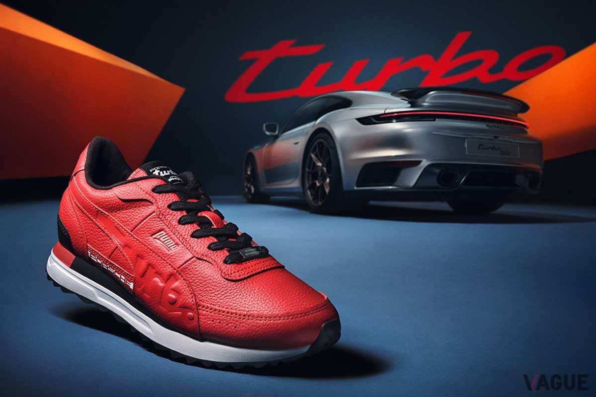 ポルシェ「911ターボ」生誕50周年を記念した、ポルシェ×プーマの限定スニーカー
