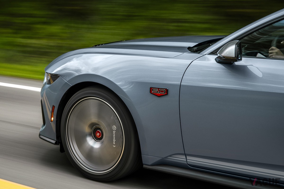 米国市場で登場したフォードの限定車「マスタング60周年記念パッケージ」（ブルターニュ・ブルー）