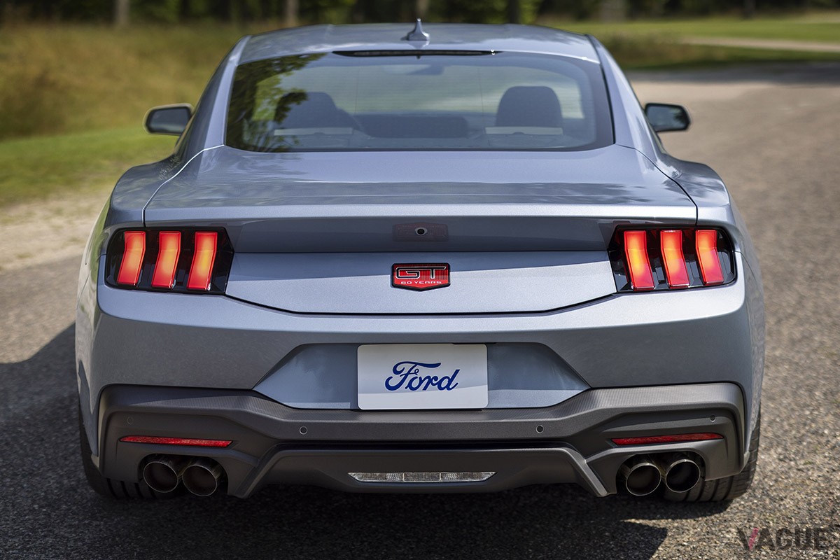 米国市場で登場したフォードの限定車「マスタング60周年記念パッケージ」（ブルターニュ・ブルー）