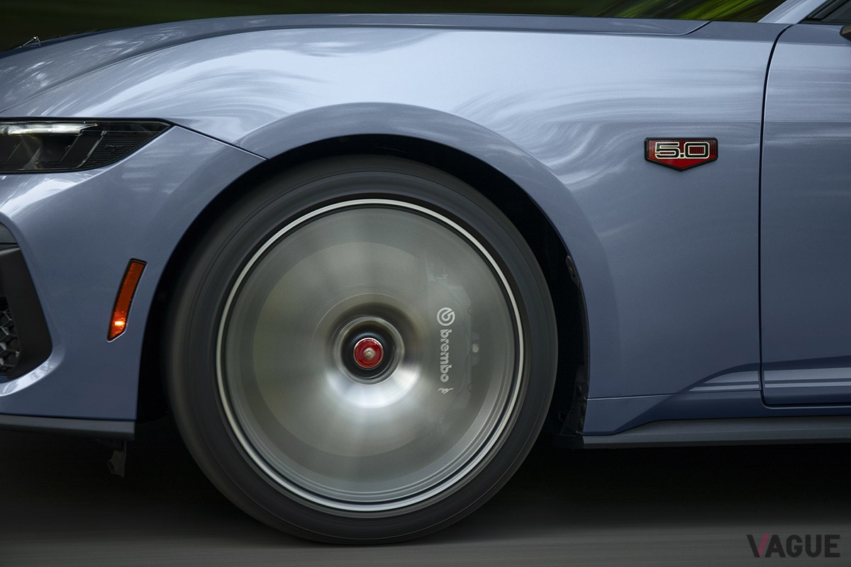 米国市場で登場したフォードの限定車「マスタング60周年記念パッケージ」（ブルターニュ・ブルー）