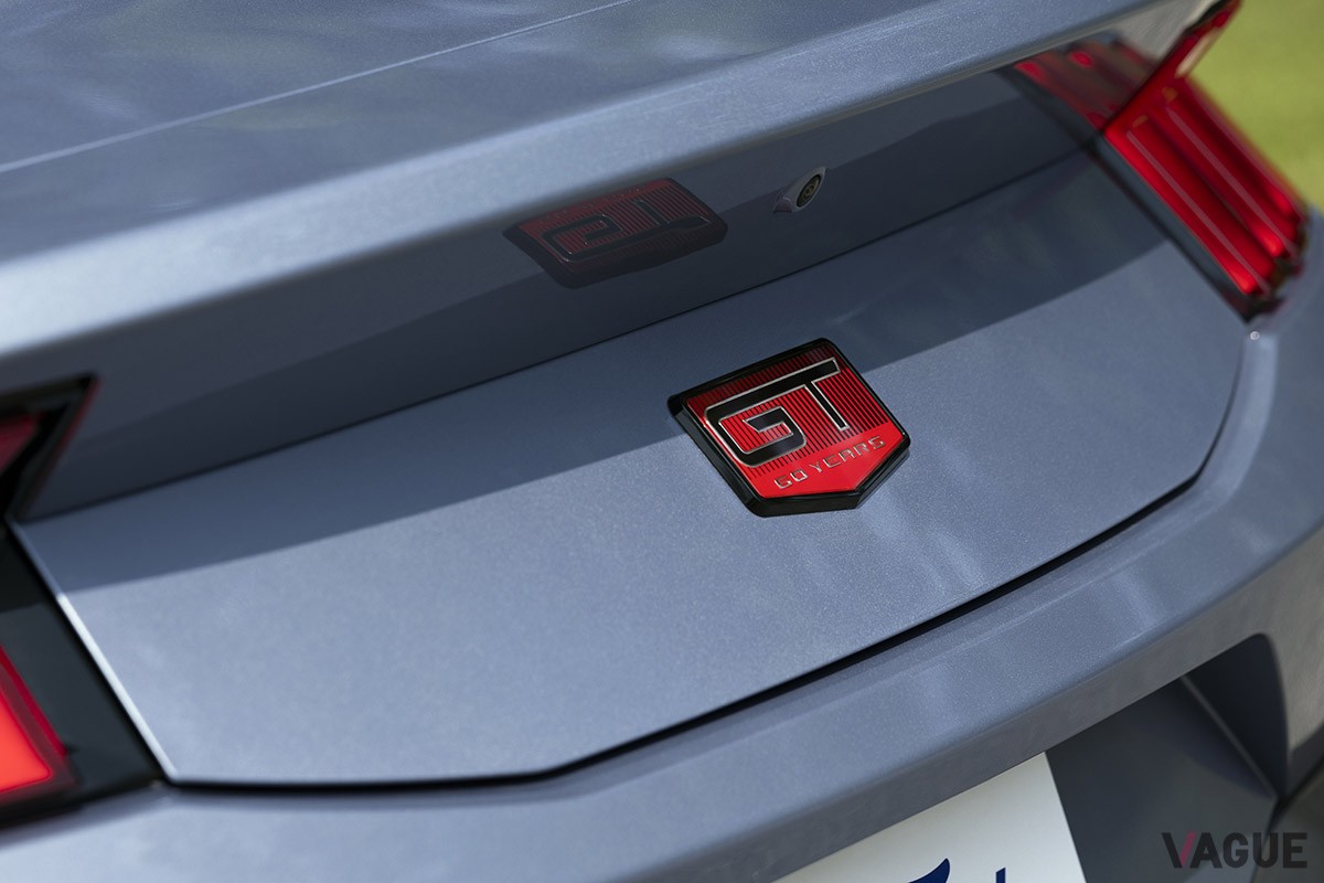 米国市場で登場したフォードの限定車「マスタング60周年記念パッケージ」（ブルターニュ・ブルー）