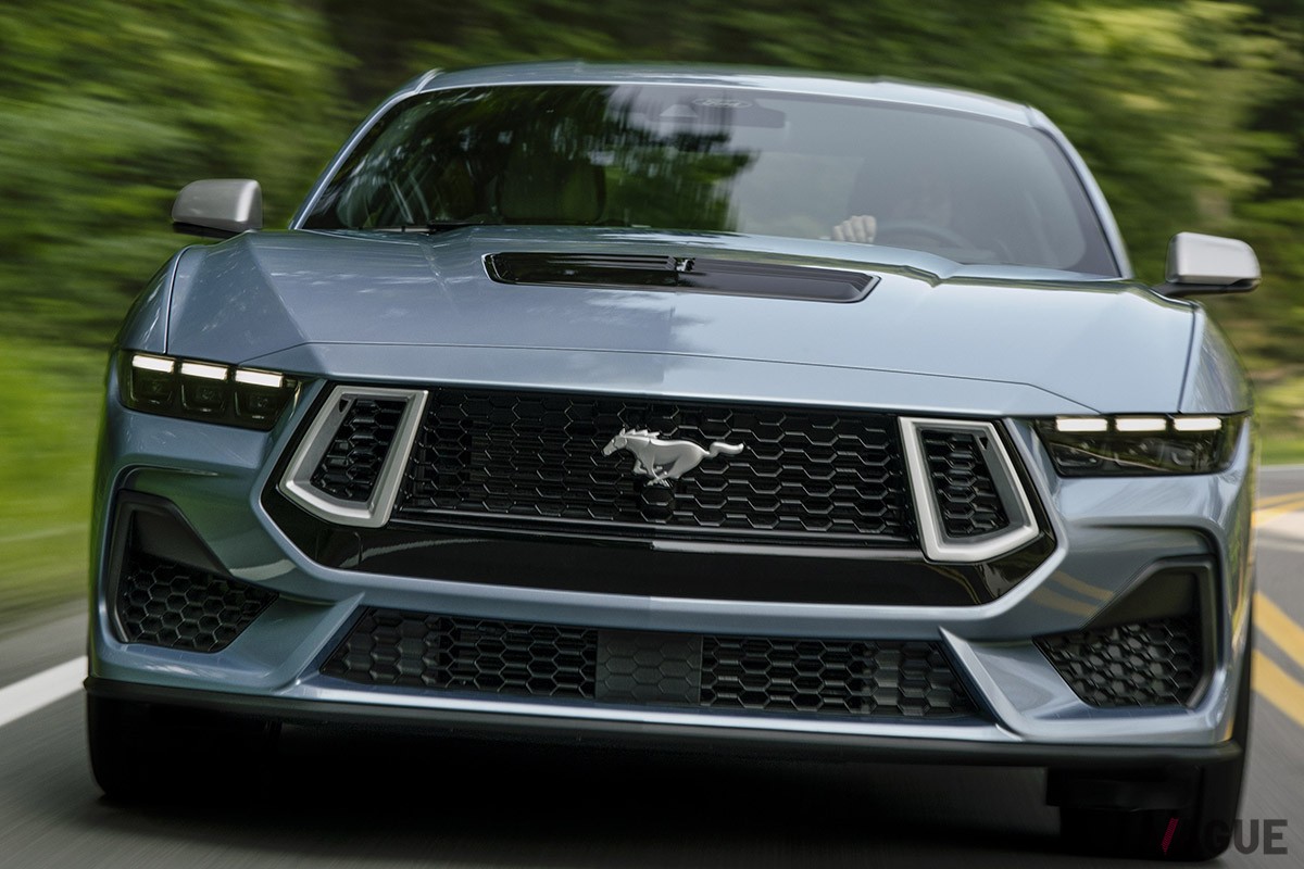 米国市場で登場したフォードの限定車「マスタング60周年記念パッケージ」（ブルターニュ・ブルー）