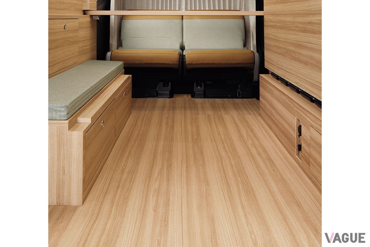 日産「キャラバン MYROOM」