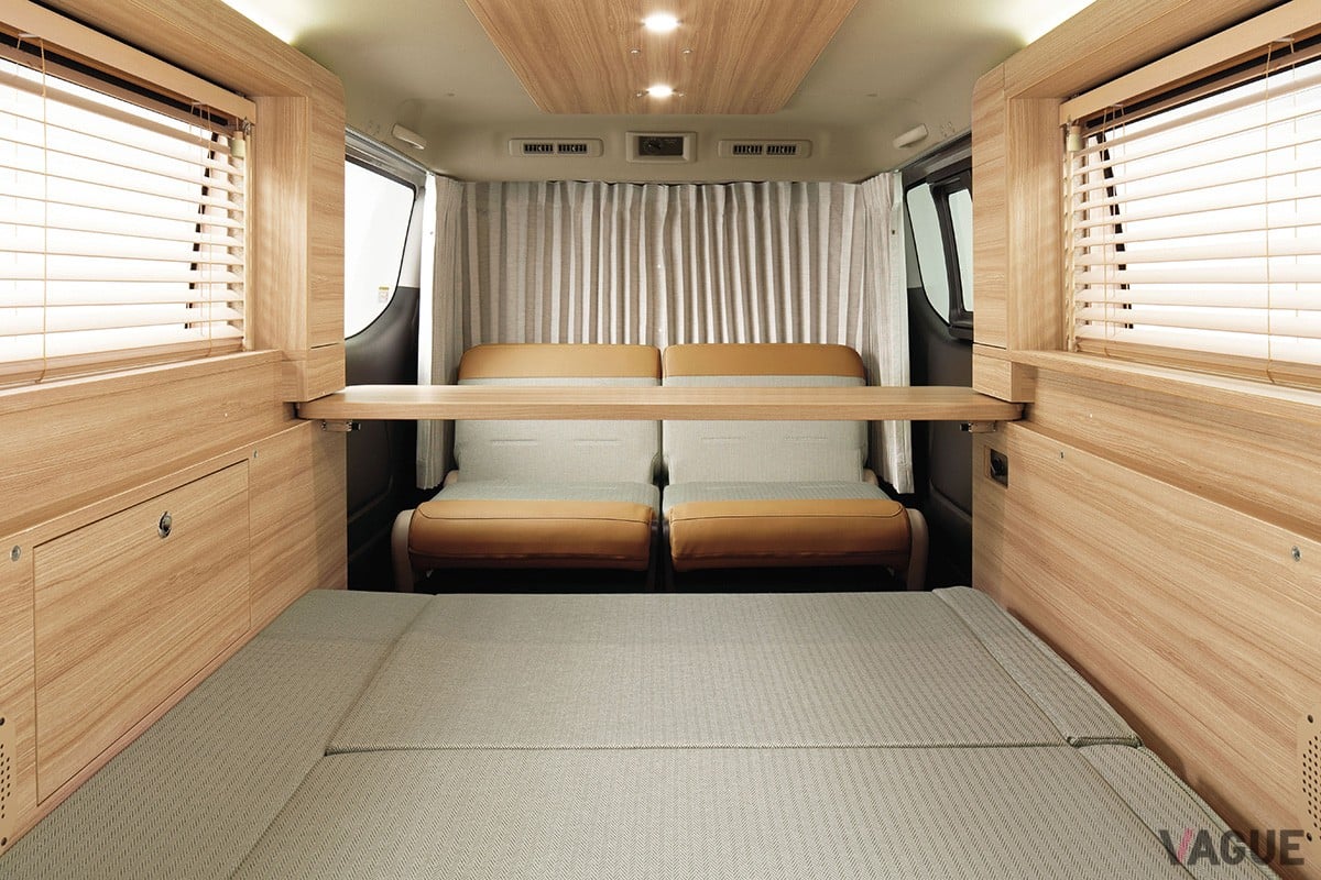 日産「キャラバン MYROOM」