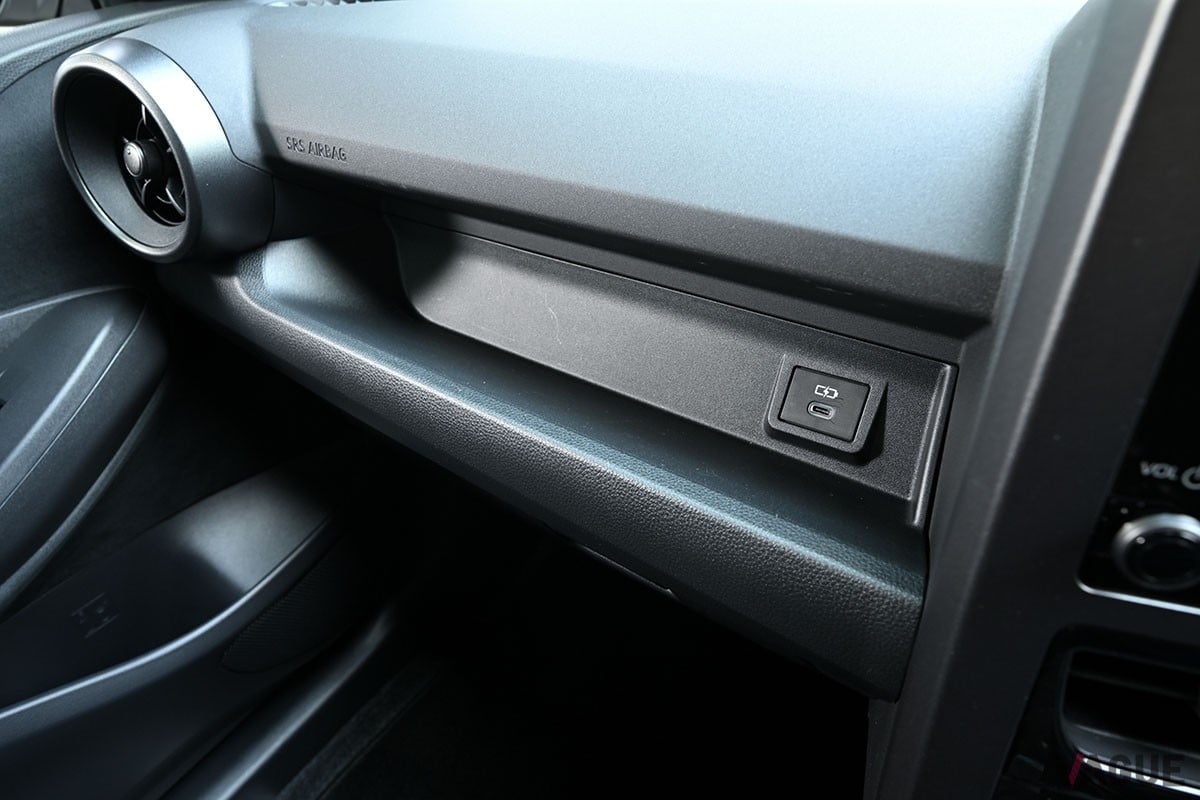 トヨタ“改良型”「GRヤリス」（ATモデル）