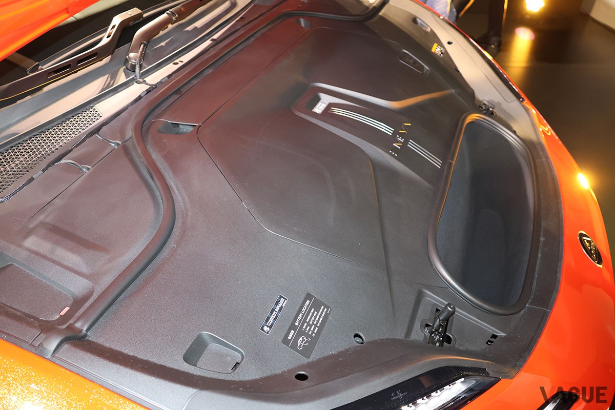 ロータスのエレクトリック・ハイパーGT新型「エメヤ」