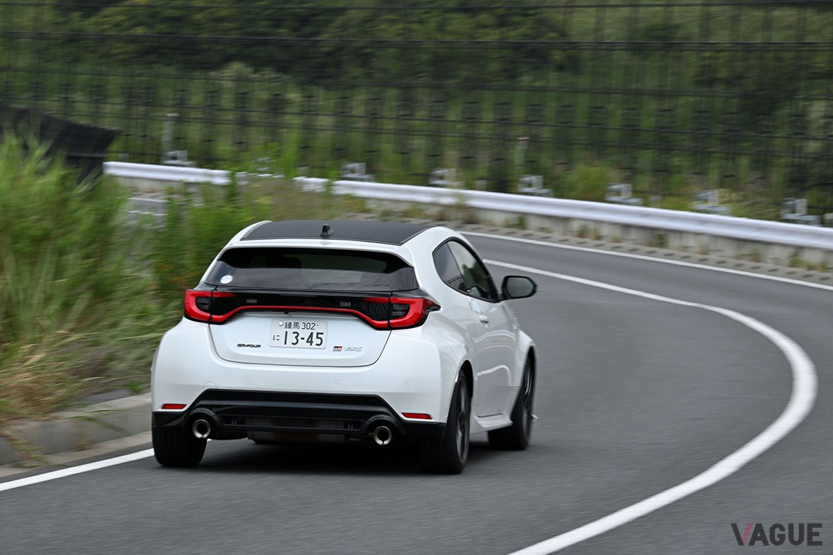 トヨタ“改良型”「GRヤリス」（ATモデル）