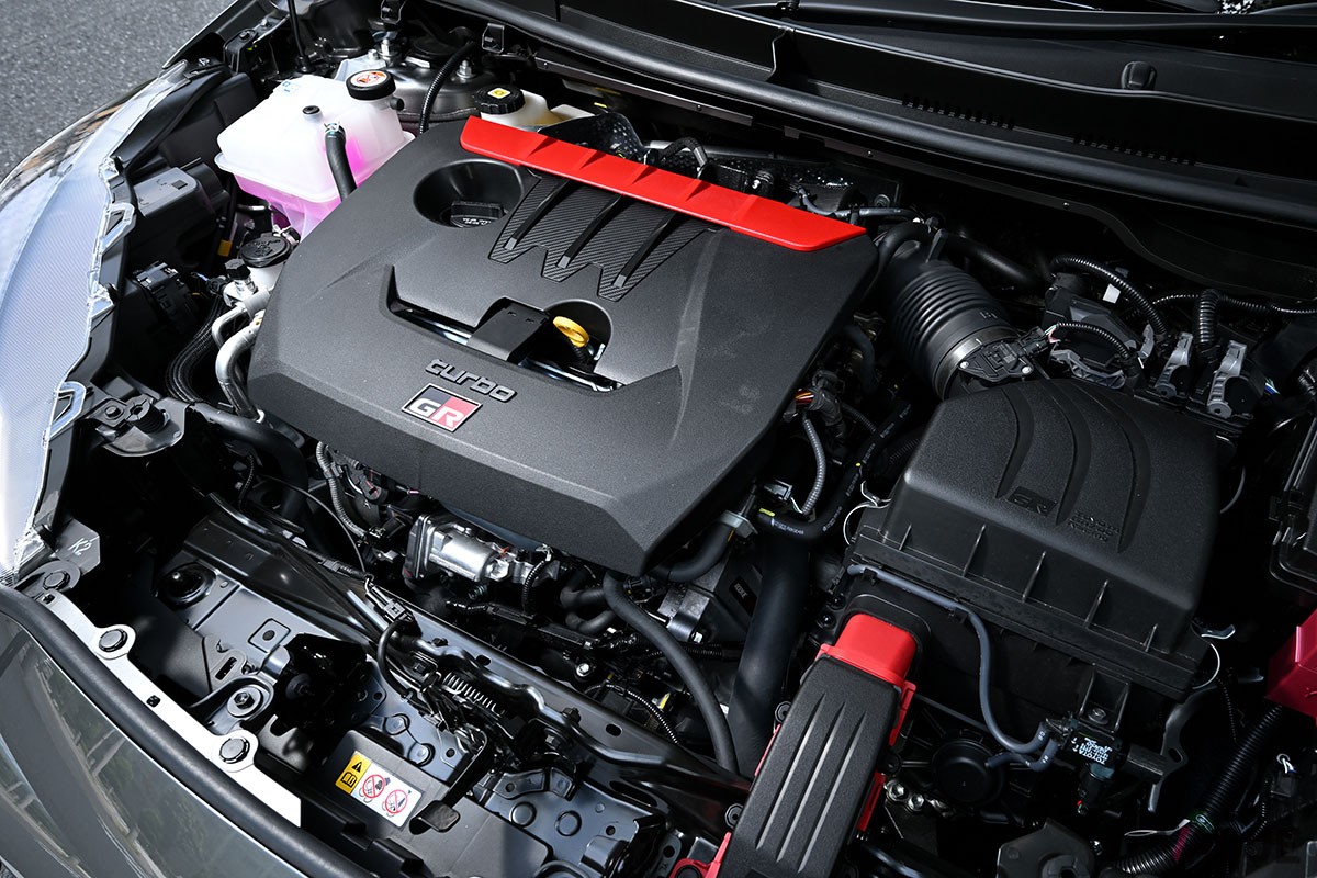 トヨタ“改良型”「GRヤリス」（MTモデル）