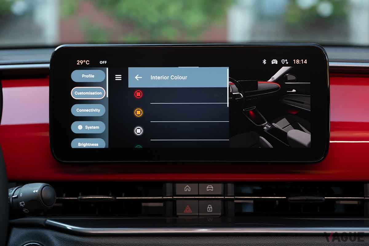 フィアット新型「600e」のインテリア