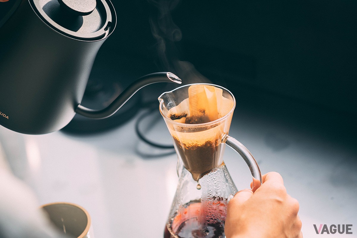 淹れたてのコーヒーを楽しむためのキットが備え付け