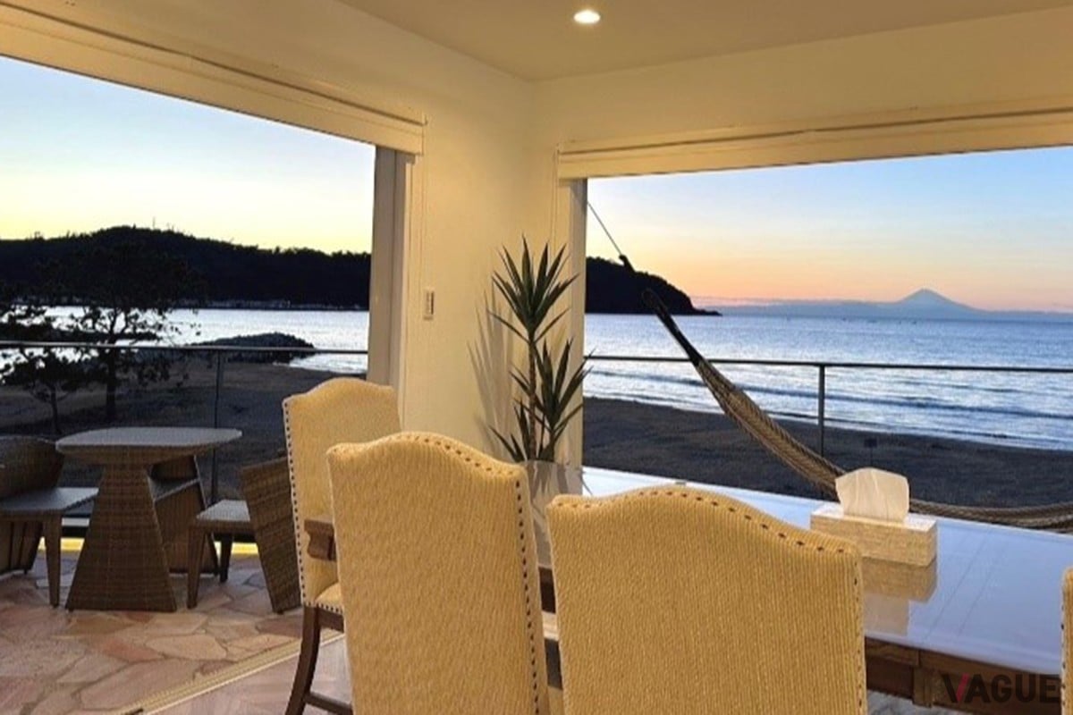 広々としたリビングから望む東京湾と富士山の絶景