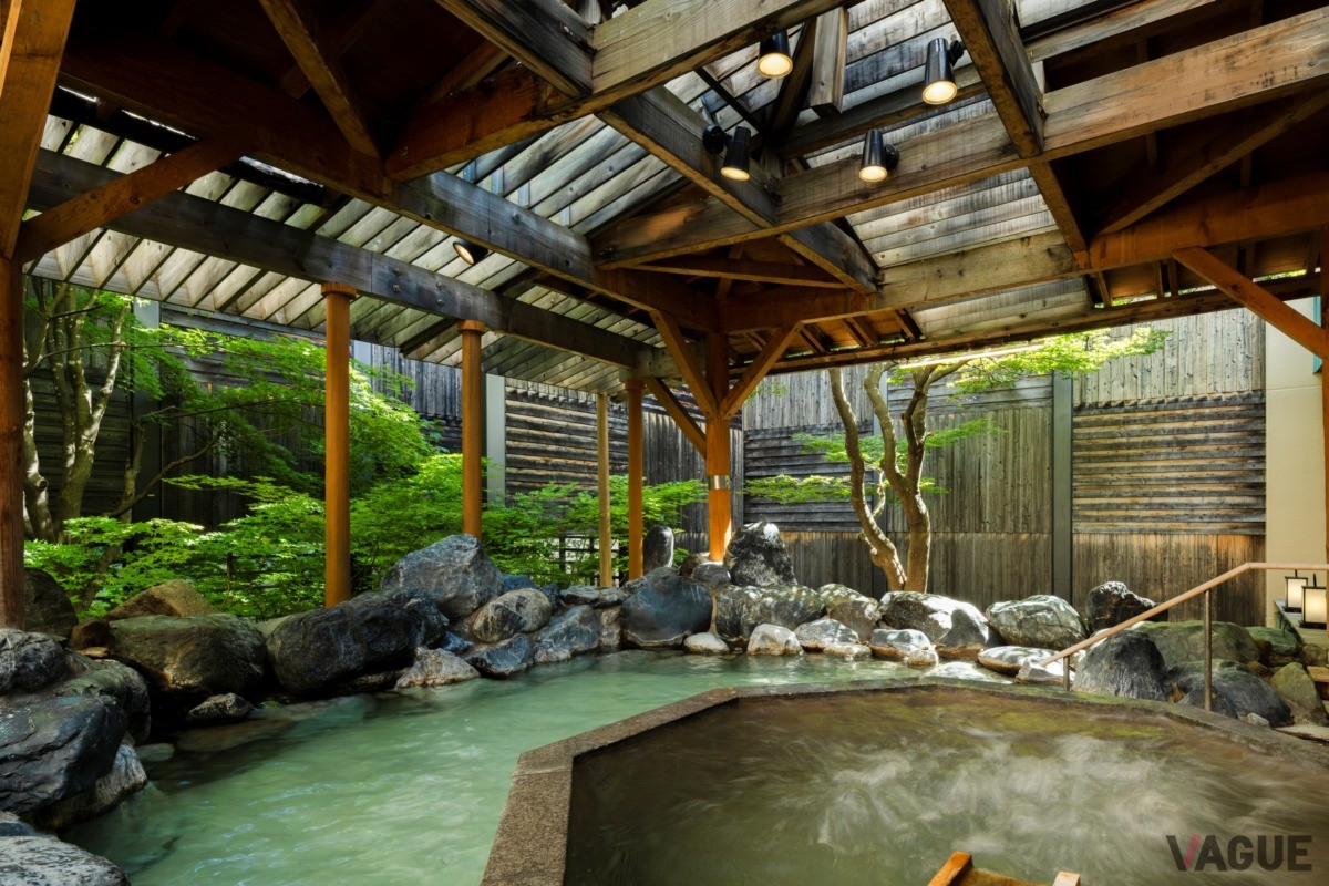 自家源泉をブレンドした温泉