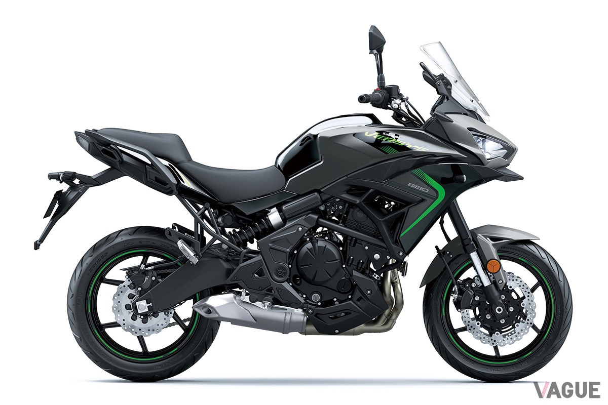 カワサキの人気アドベンチャーバイク「ヴェルシス650」の最新モデルは、グレー×黒にライムグリーンをアクセントとした新カラーを採用