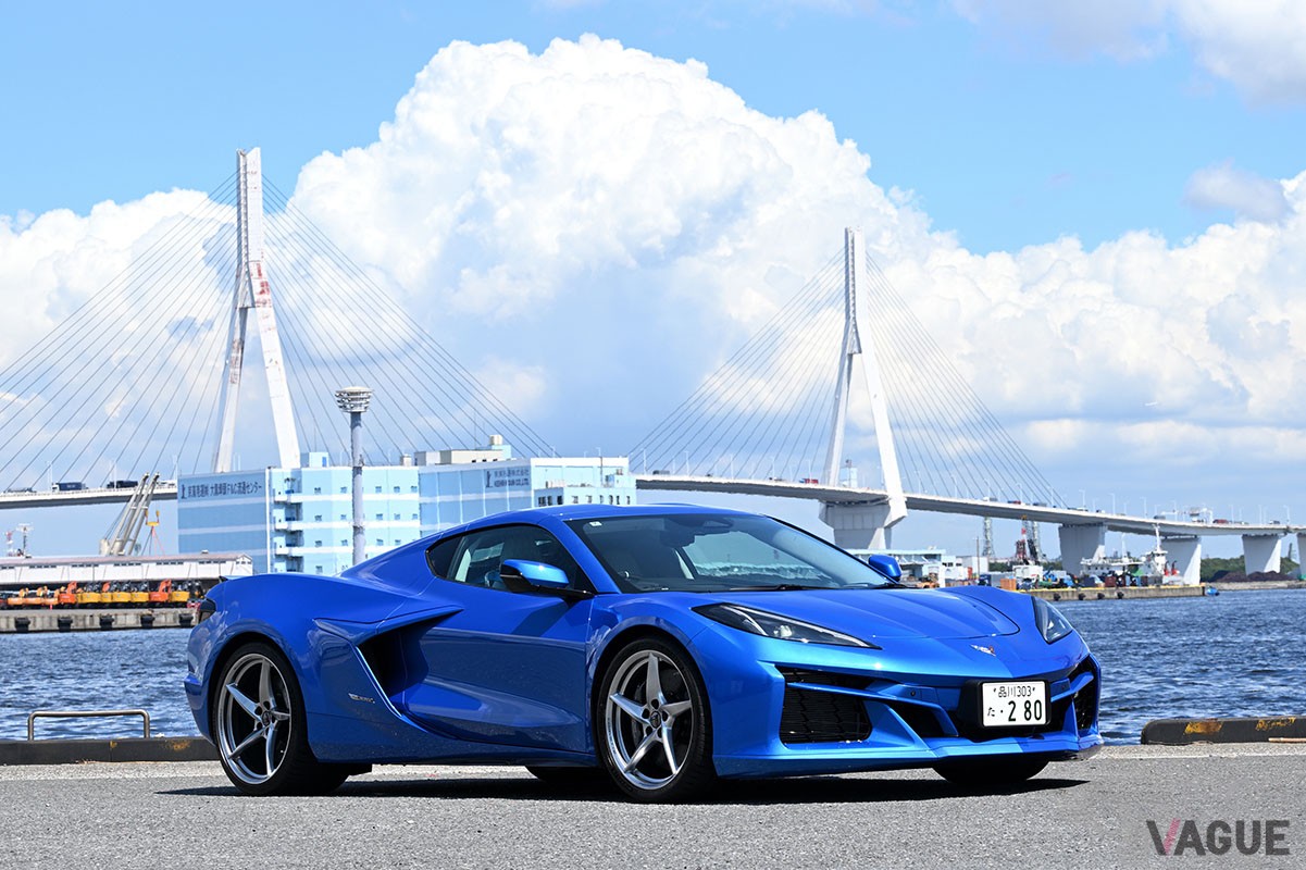 シボレー新型「コルベットE-Ray」