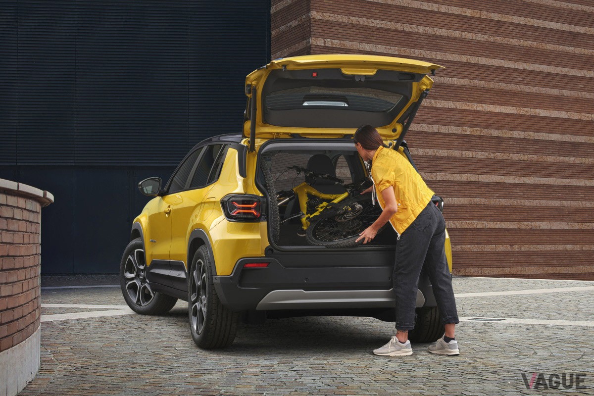 まもなく日本仕様が発表されるジープ新型「アベンジャー」