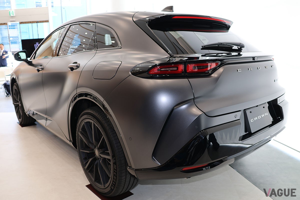 「THE CROWN」店専売となるトヨタ「クラウン・スポーツ」の特別仕様車