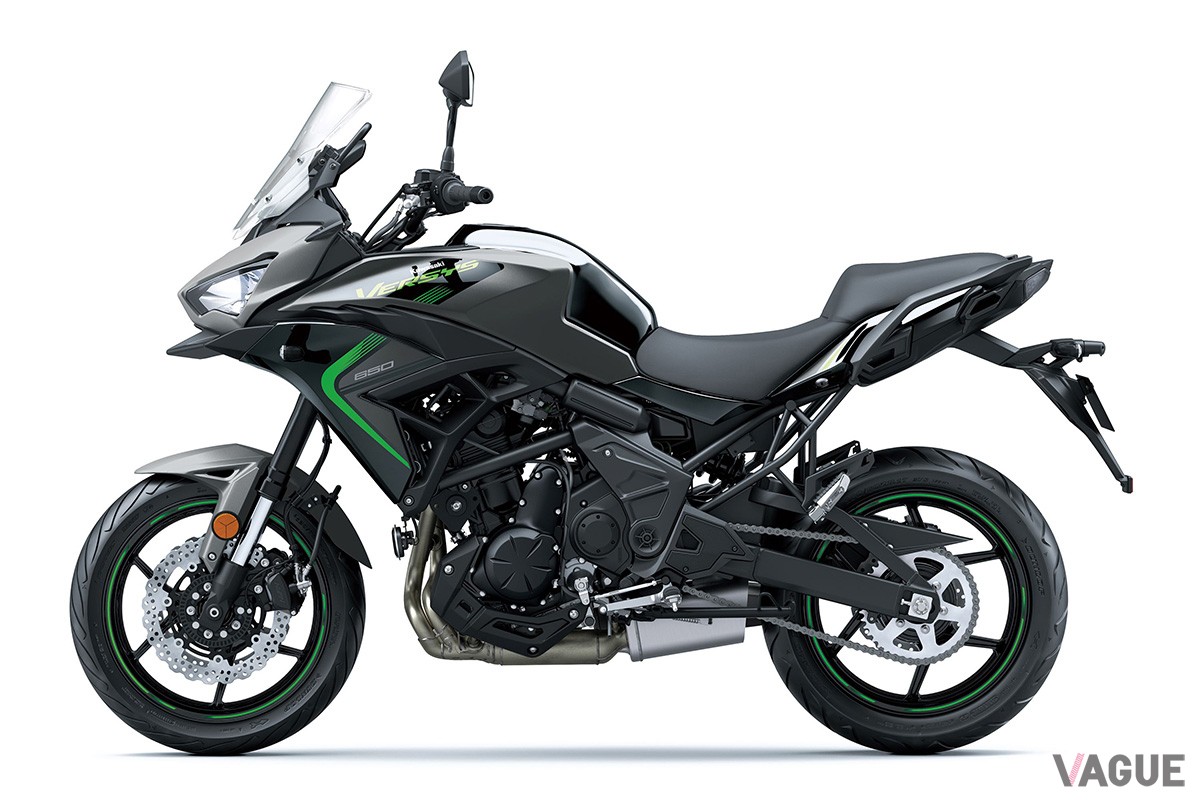 カワサキの人気アドベンチャーバイク「ヴェルシス650」の最新モデルは、グレー×黒にライムグリーンをアクセントとした新カラーを採用