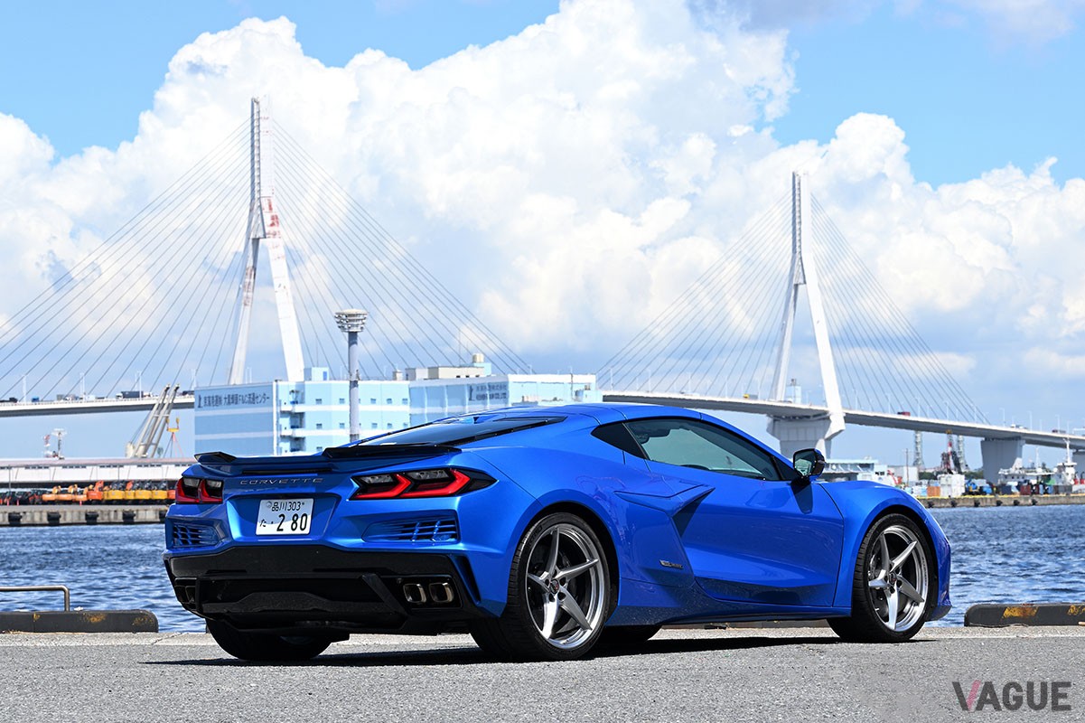シボレー新型「コルベットE-Ray」