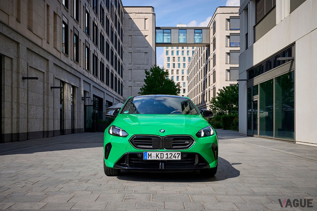 BMW新型「M135i xDrive」