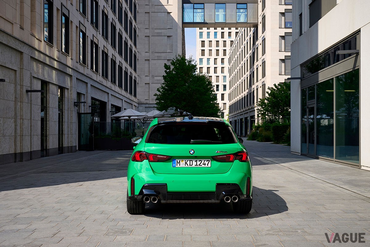 BMW新型「M135i xDrive」
