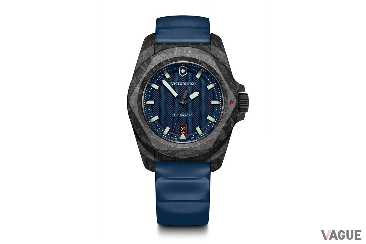 製品名：イノックス オートマチック（I.N.O.X. Automatic）、 商品番号: 242022.1、価格：18万1500円（マルチツール付属）