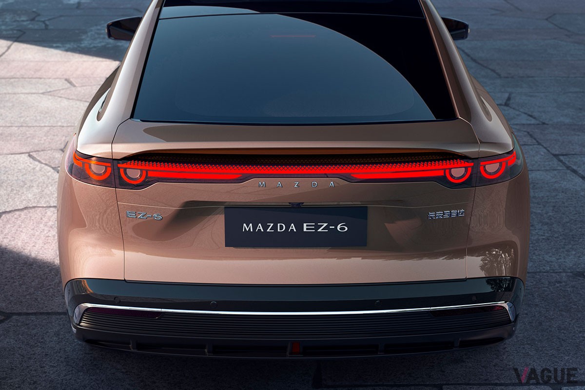 マツダ新型「EZ-6」