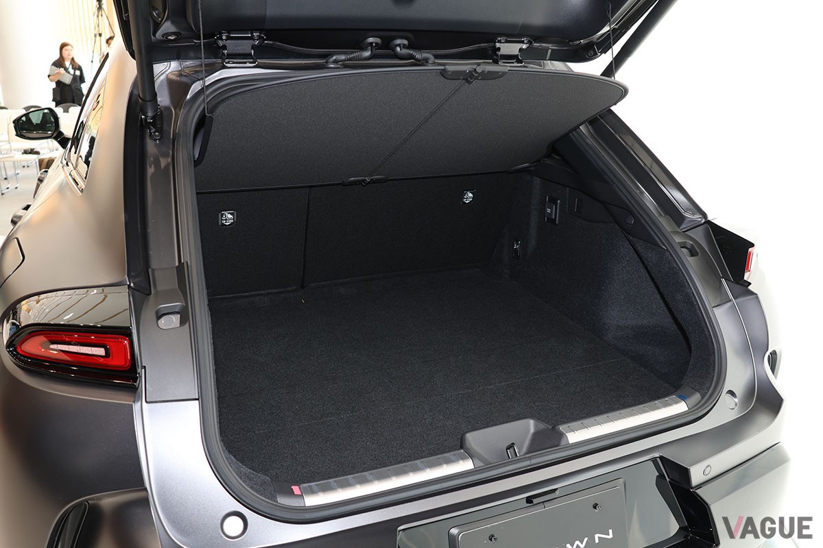 「THE CROWN」店専売となるトヨタ「クラウン・スポーツ」の特別仕様車