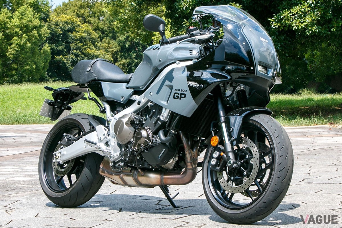 YAMAHA XSR900GP リアホイール GP-XX ホイール 3.50/6.00‐17 クリスタルシルバー XSR900GP(24
