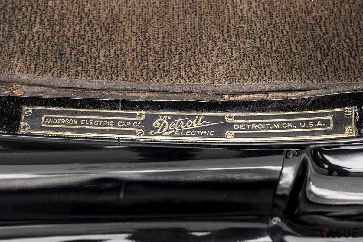 米国で開催されるオークションに登場する1916年製の電気自動車、デトロイト・エレクトリック「モデル57ブロアム」Gabor Mayer ©2024 Courtesy of RM Sotheby's