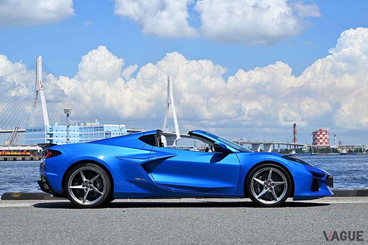 シボレー新型「コルベットE-Ray」