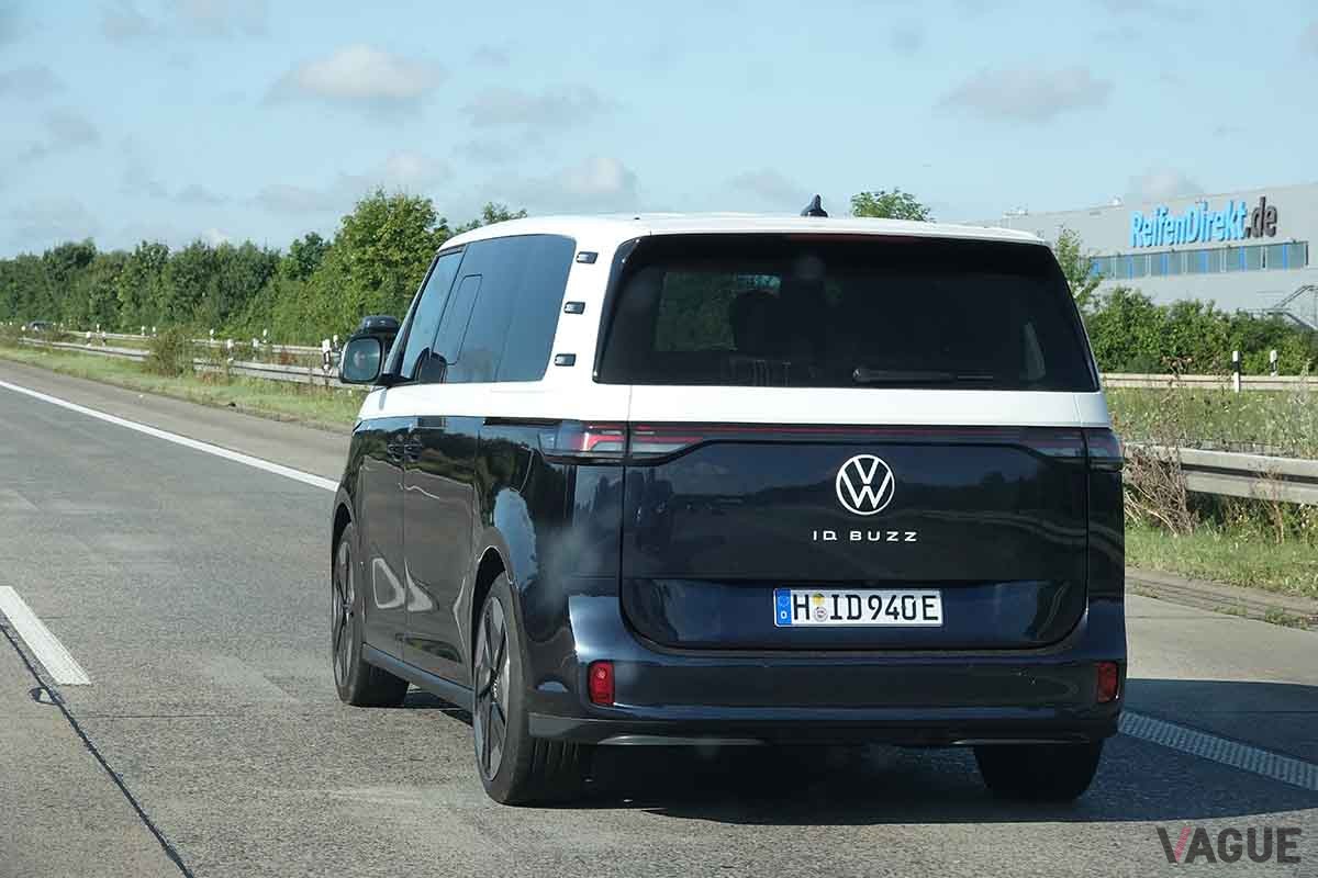 VWの電気自動車ミニバン「ID.バズ」プロ