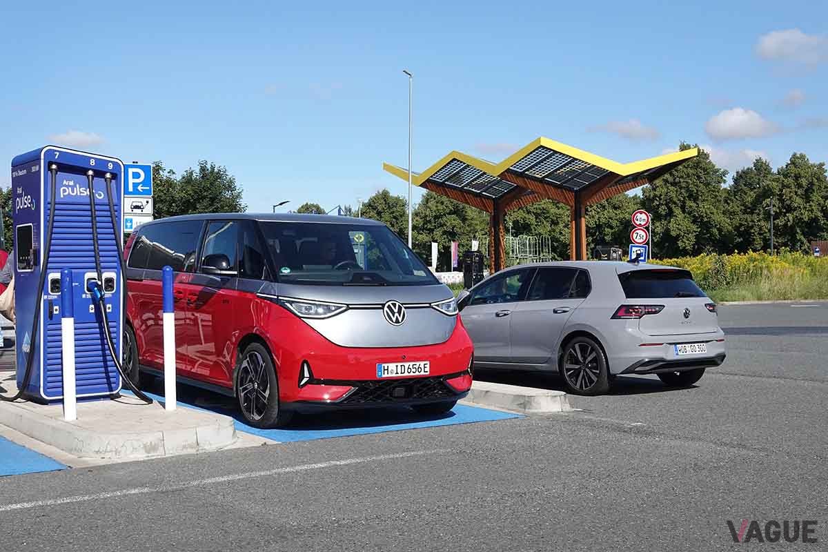 VWの電気自動車ミニバン「ID.バズGTX」