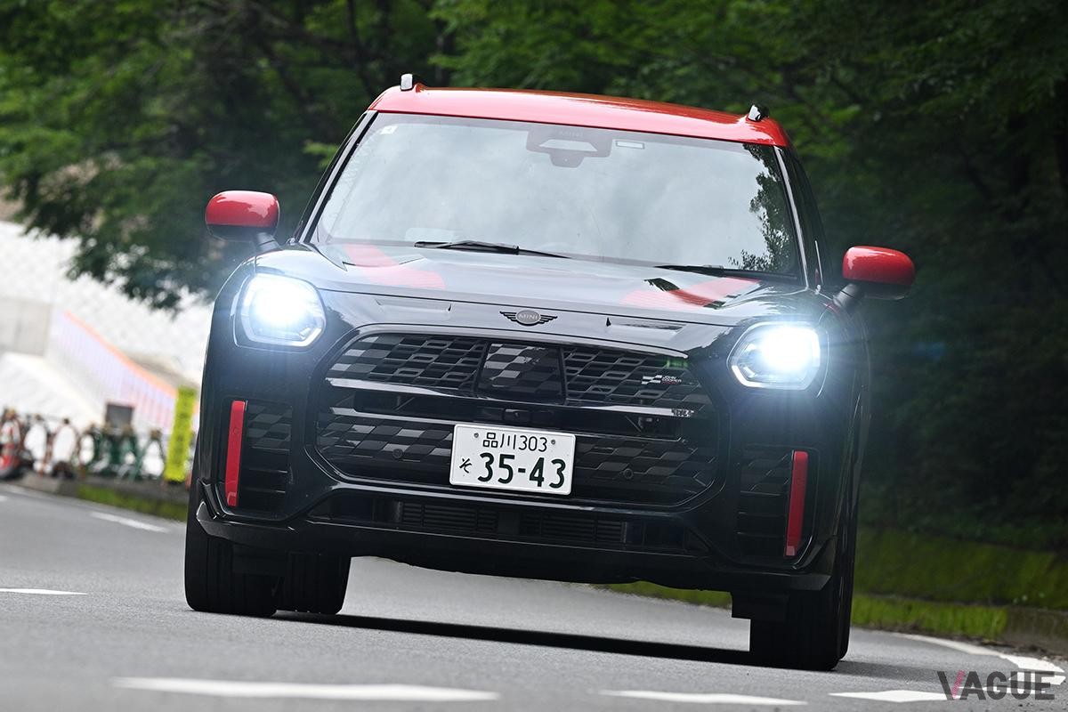 新型「ミニ・カントリーマン ジョン・クーパー・ワークス（JCW）」