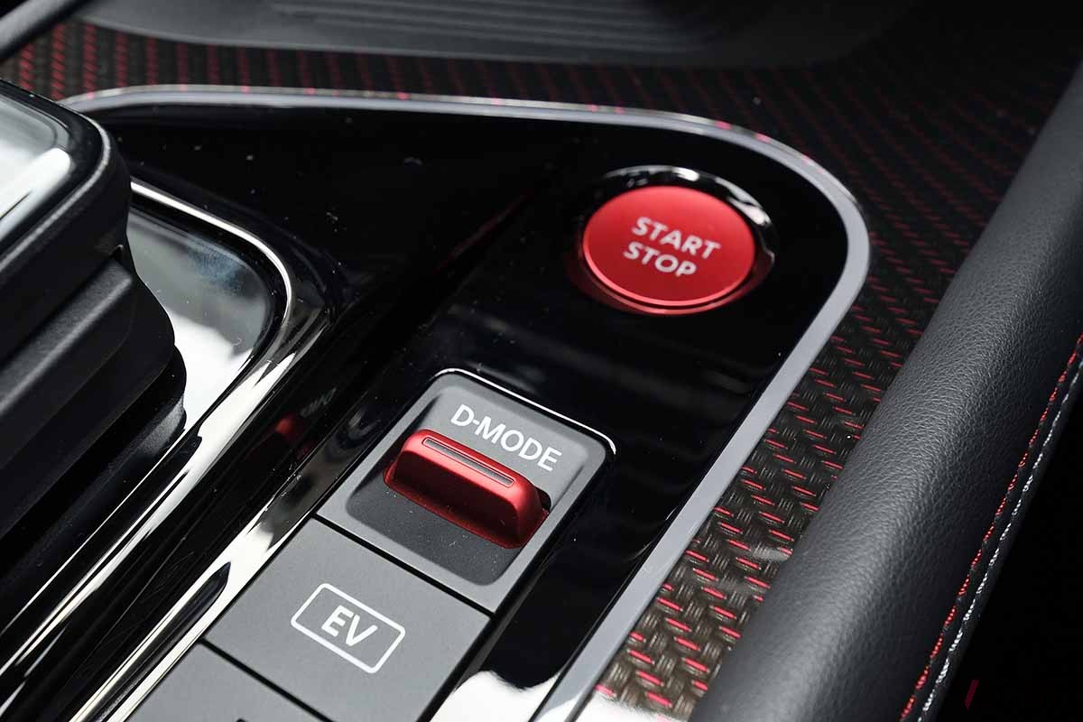 2024年7月のマイナーチェンジで登場した日産「ノート オーラNISMO tuned e-POWER 4WD」のインテリア