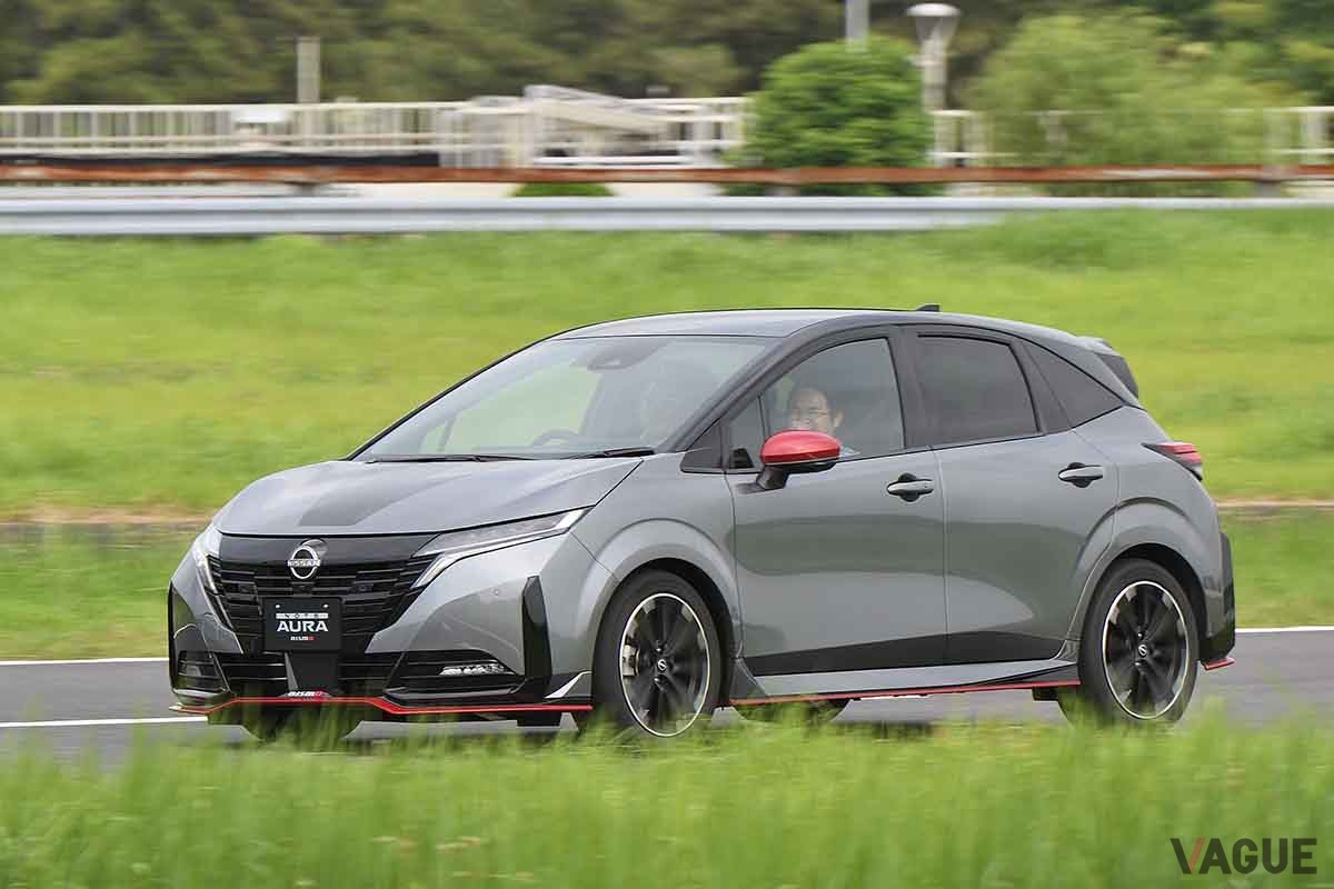 2024年7月のマイナーチェンジで登場した日産「ノート オーラNISMO tuned e-POWER 4WD」