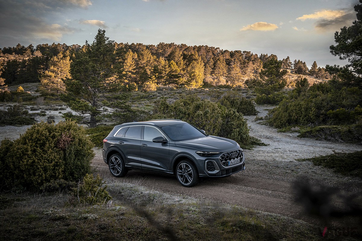 世界初公開されたアウディ新型「Q5」