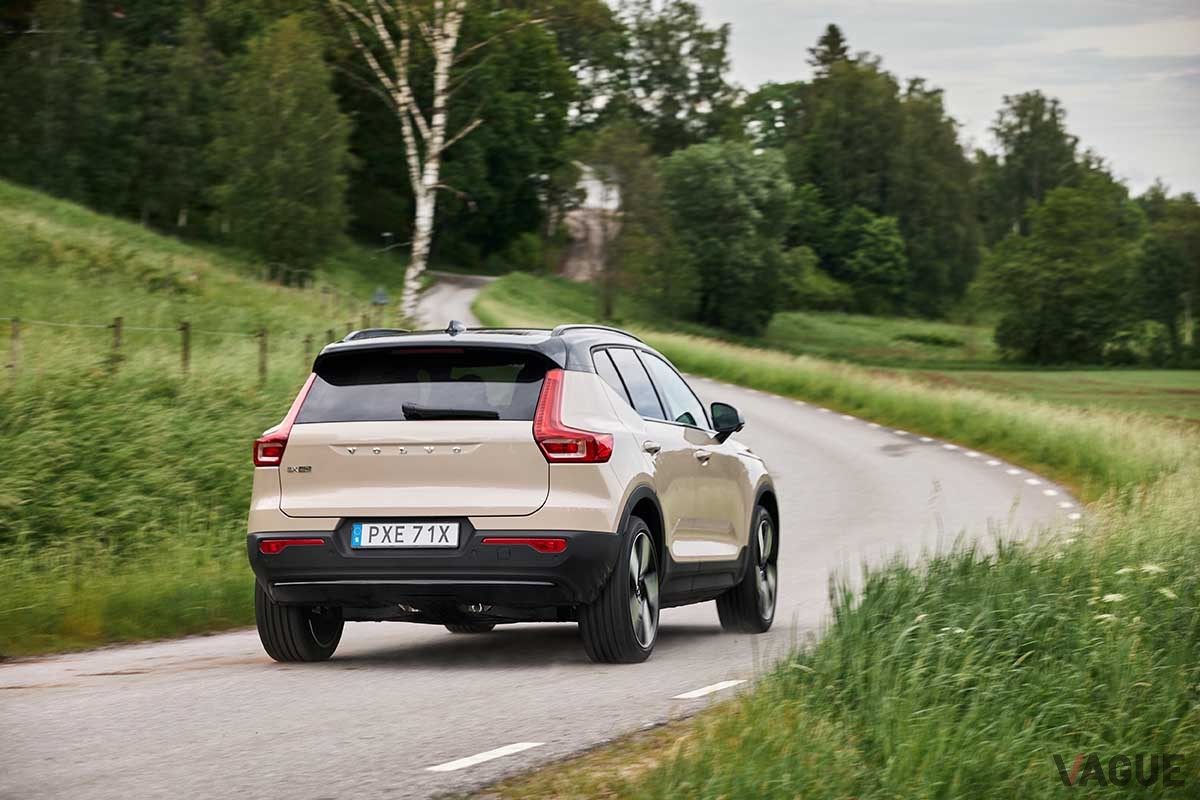ボルボ「EX40」。従来の「XC40リチャージ」から車名が変更された