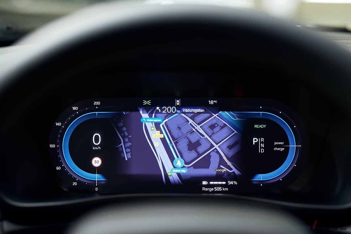 ボルボ「EX40」。従来の「XC40リチャージ」から車名が変更された