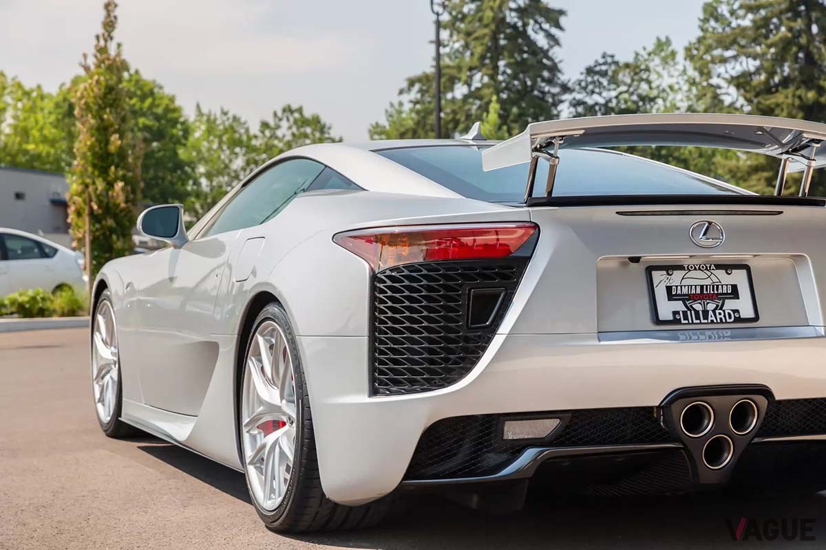 海外オークションサイトに登場した2012年式レクサス「LFA」