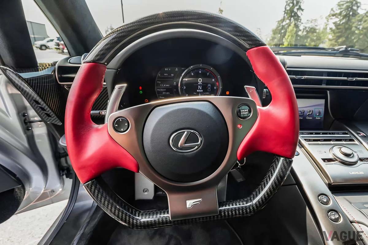 海外オークションサイトに登場した2012年式レクサス「LFA」