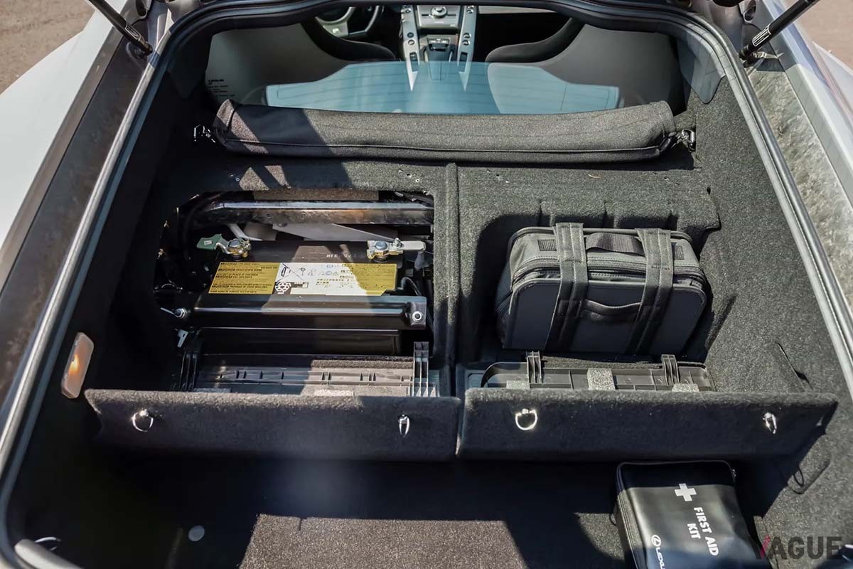 海外オークションサイトに登場した2012年式レクサス「LFA」