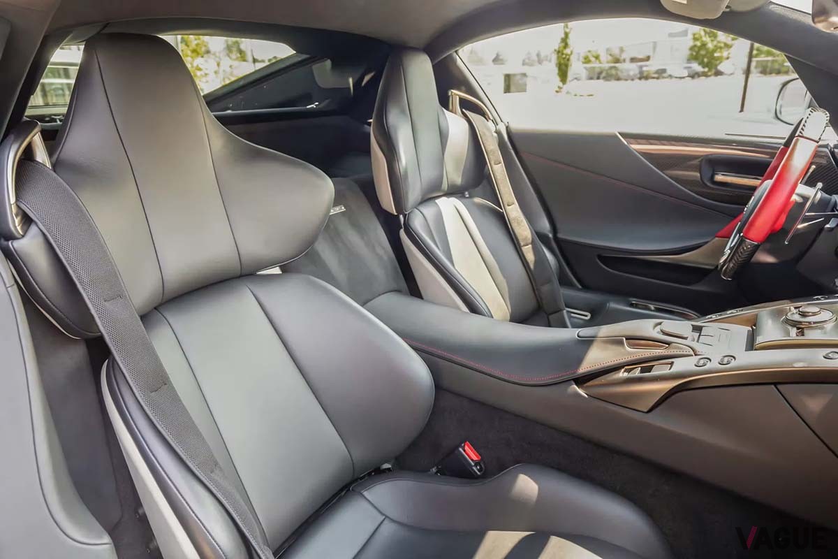 海外オークションサイトに登場した2012年式レクサス「LFA」