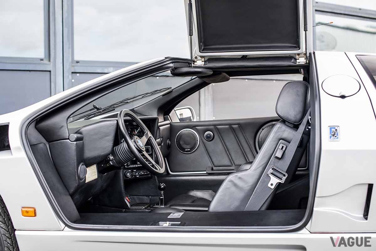 オークションに登場した1991年製イズデラ「インペレーター108iシリーズII」Remi Dargegen ©2024 Courtesy of RM Sotheby's