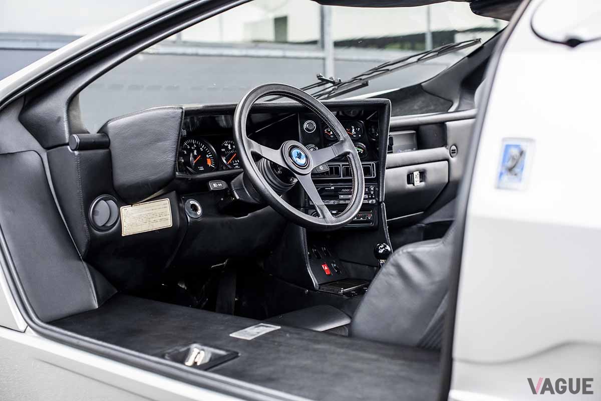 オークションに登場した1991年製イズデラ「インペレーター108iシリーズII」Remi Dargegen ©2024 Courtesy of RM Sotheby's