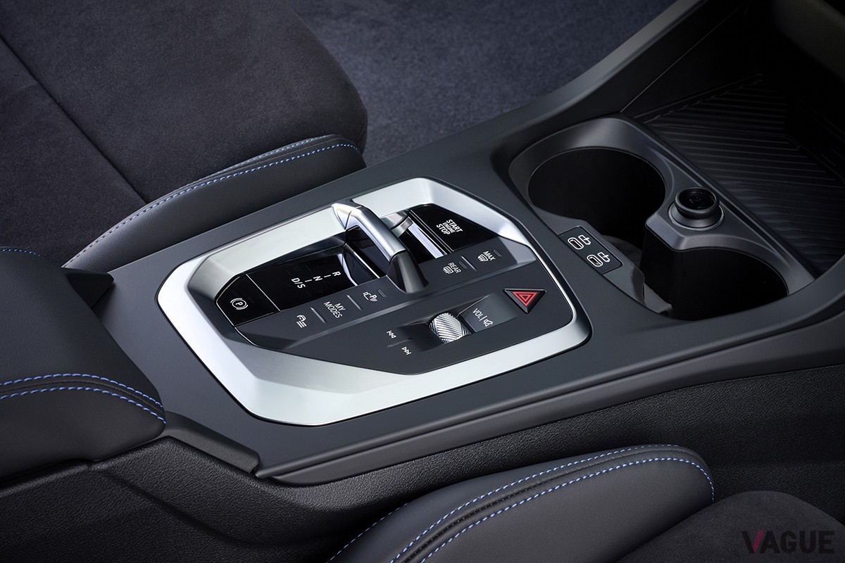 BMW新型「M135 xDrive」のインテリア