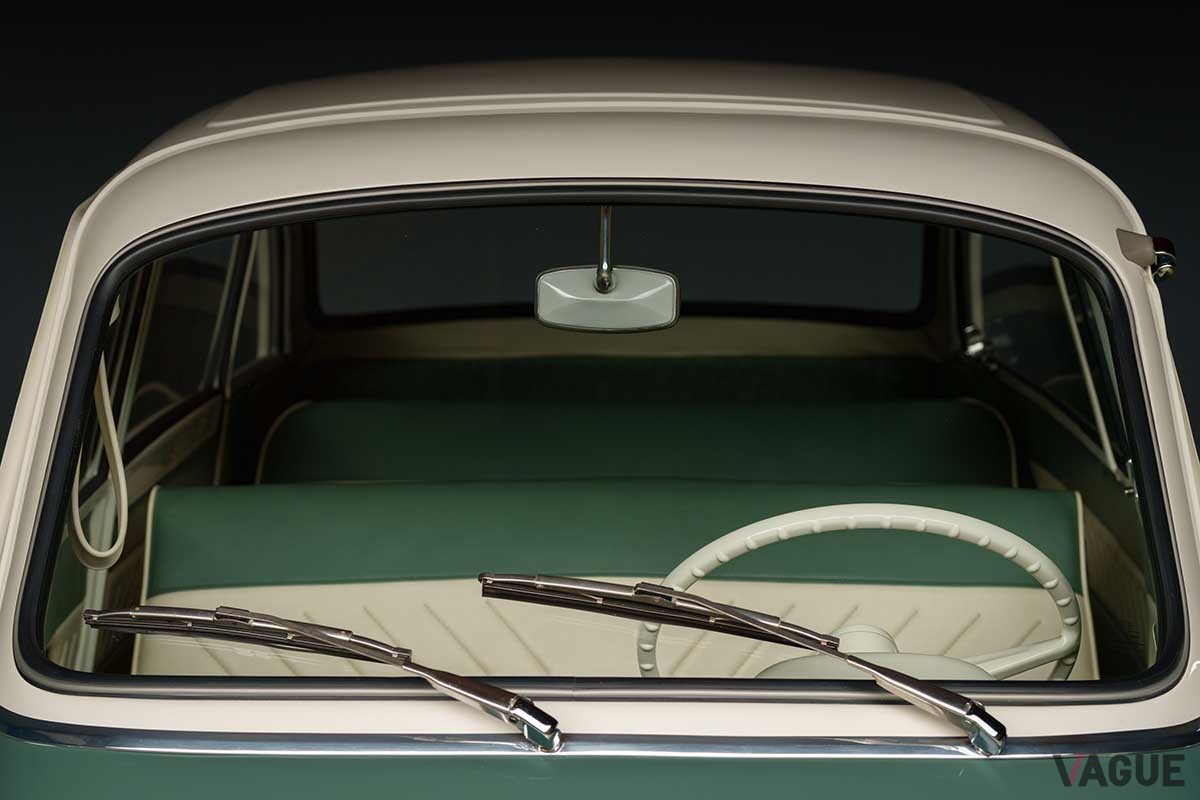 オークションで落札された1959年製BMW「600」Josh Bryan ©2024 Courtesy of RM Sotheby's