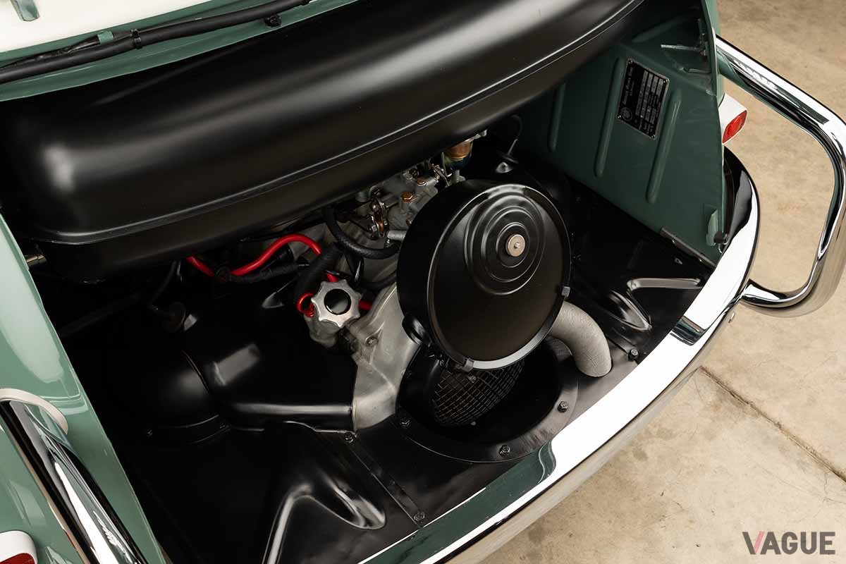 オークションで落札された1959年製BMW「600」Josh Bryan ©2024 Courtesy of RM Sotheby's