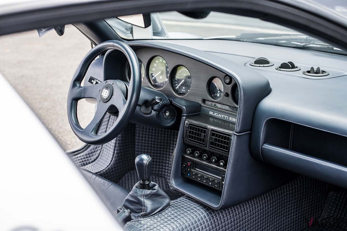 オークションに登場した1993年式ブガッティ「EB110 SS プロトタイプ」Remi Dargegen ©2024 Courtesy of RM Sotheby's
